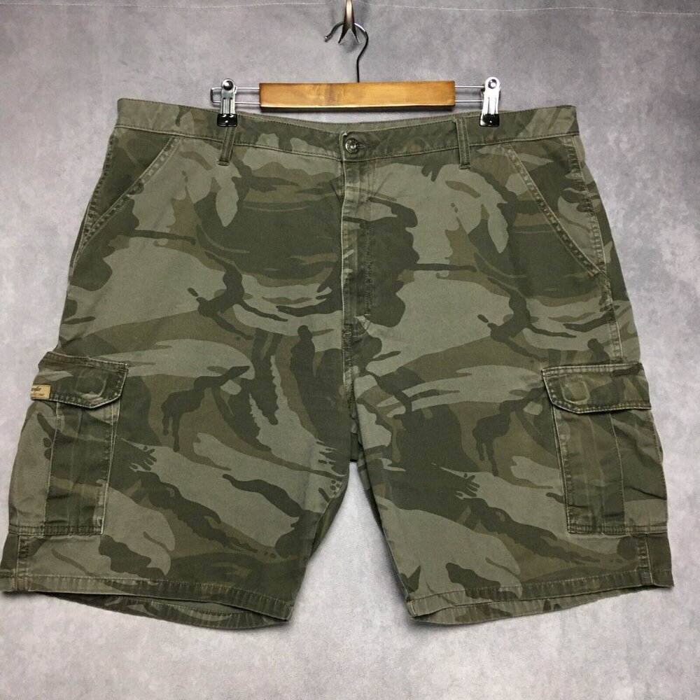 Wrangler Mens Camo Cargo Shorts size 40 - 42 Green Cotton‎ Stretch Camouflage